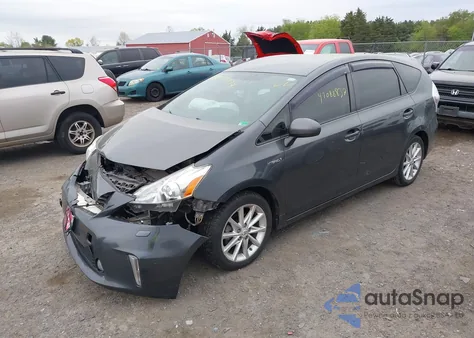 2013 Toyota Prius V Five z USA, uszkodzony, nr VIN JTDZN3EU9D3193338